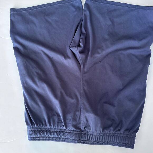 Under Armour Shorts - Picture 4 of 5